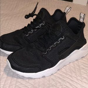 Women’s Nike Huarache